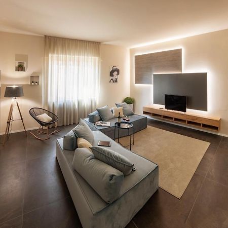100Towers Deluxe Apartment 阿尔巴 外观 照片