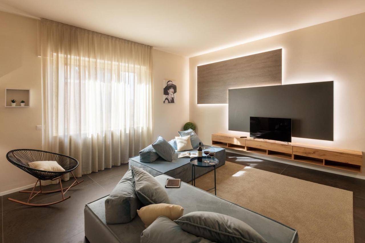 100Towers Deluxe Apartment 阿尔巴 外观 照片